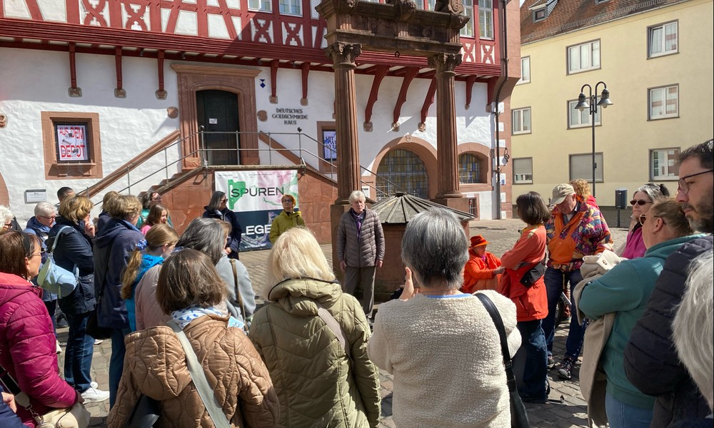 90 Minuten durch Hanau: Stadtrundgang von Altstadt zur Neustadt 90 Minuten durch Hanau: Stadtrundgang von Altstadt zur Neustadt