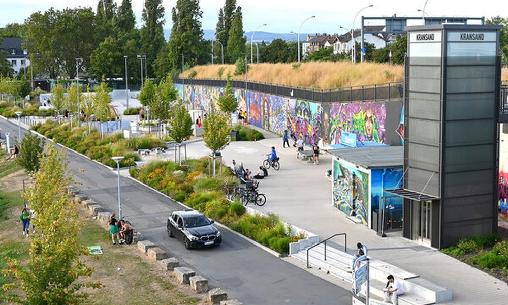 Aufzug Kransand in Kastel nach monatelanger Stilllegung wegen Vandalismus wieder geöffnet
