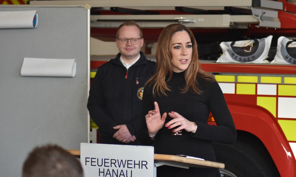 Hanauer Grundschüler zeigen Feuerwehrbilder: Gewinner des Malwettbewerbs ausgezeichnet