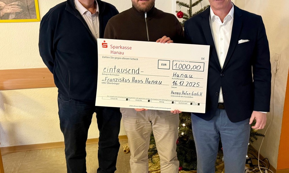Hanauer Hafen übergibt 1000 Euro an Franziskus Haus statt Weihnachtspräsente Hanauer Hafen übergibt 1000 Euro an Franziskus Haus statt Weihnachtspräsente