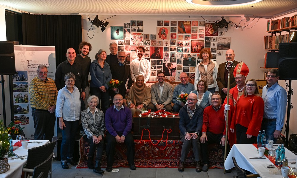 Hanauer Stadtführer werden beim Weihnachtstreffen geehrt und neue Kolleginnen und Kollegen vorgestellt