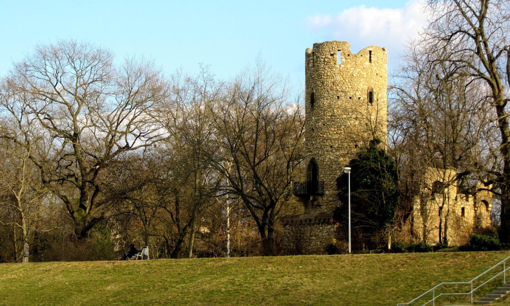 Sehenswürdigkeiten in Rüsselsheim am Main: Ein Stadtrundgang voller Entdeckungen