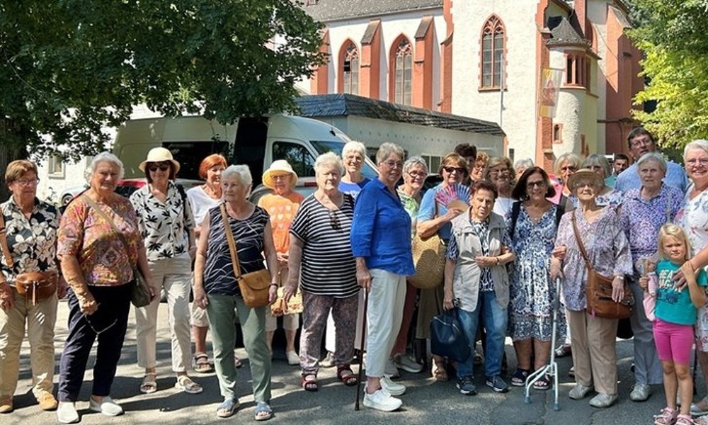 Seniorengruppen aus Eltville besuchen Marienthal zum Abschied der Franziskaner