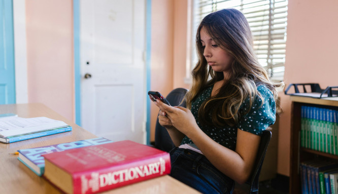 So verbesserst du deine Sprachkenntnisse: 6 Wege neben dem Unterricht