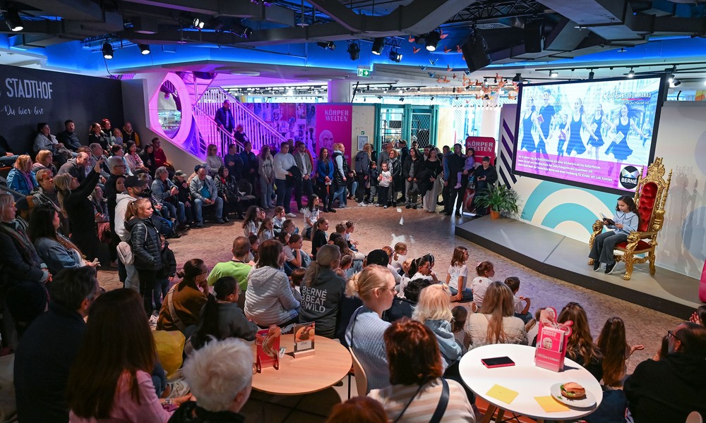 Stadthof Hanau stellt Dezemberprogramm mit Familienangeboten, Grinch und finnischem Feiertag vor Stadthof Hanau stellt Dezemberprogramm mit Familienangeboten, Grinch und finnischem Feiertag vor