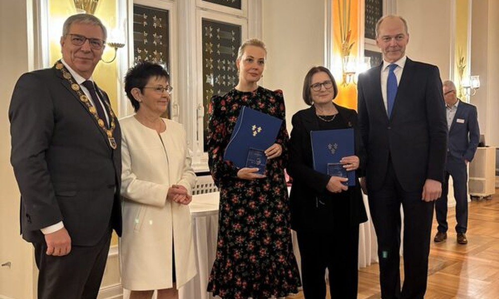 Wiesbaden ehrt Menschenrechtlerinnen und zwei Lebensretter mit Zivilcourage-Preisen